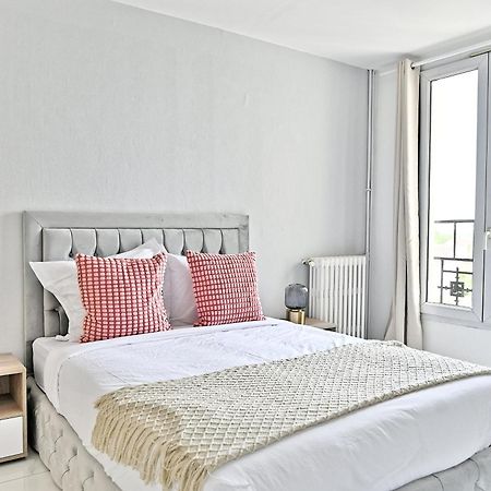 Appartement Paisible Et Moderne - Gagny Екстериор снимка