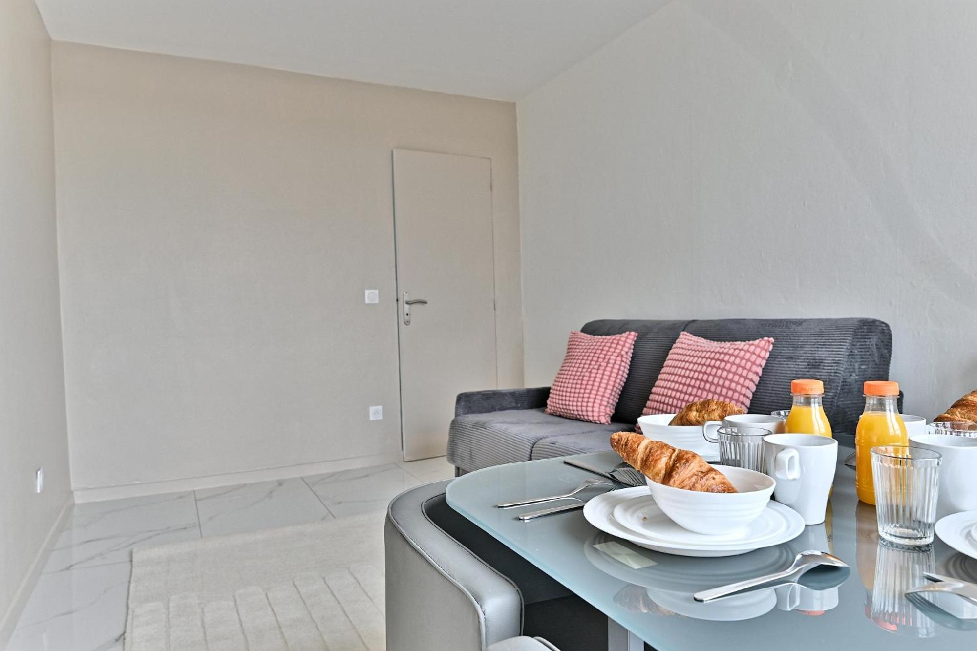 Appartement Paisible Et Moderne - Gagny Екстериор снимка