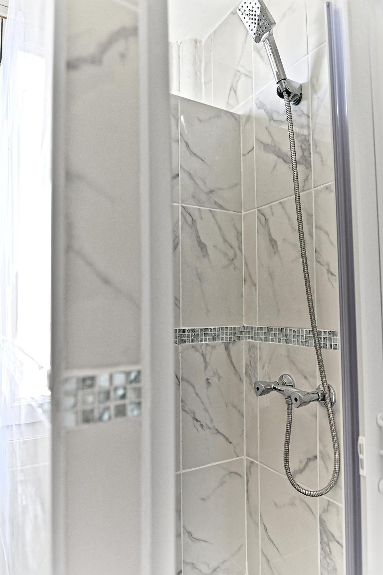 Appartement Paisible Et Moderne - Gagny Екстериор снимка